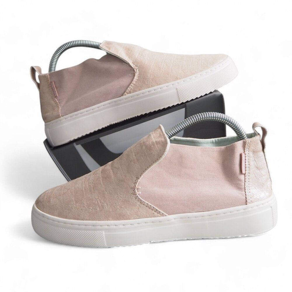 Hey Dude Peyton "Croc Pink" Slip-on Comfort Shoes‎ Women's 9